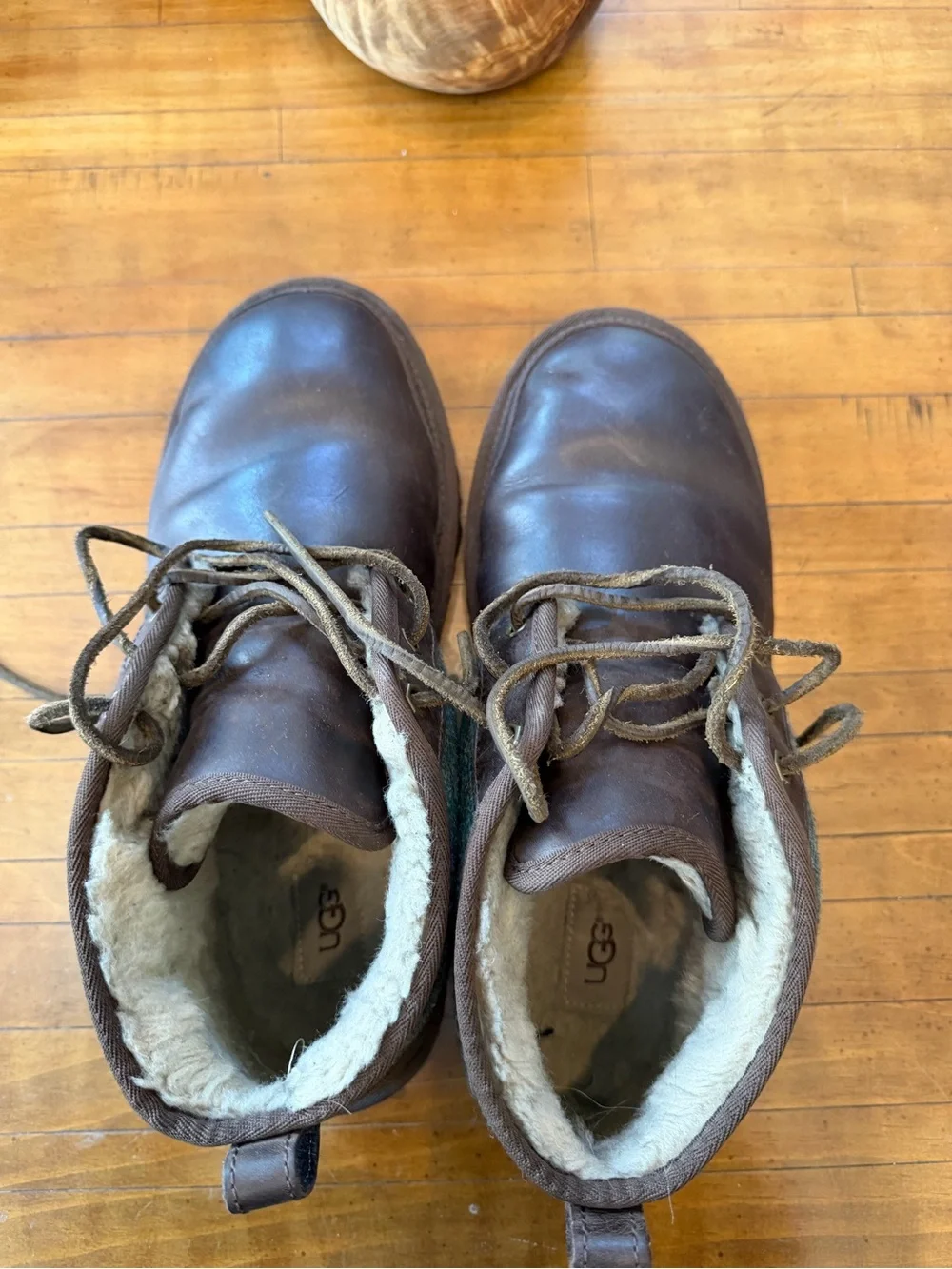 UGG Mens Neumel Donegal Boots size 12